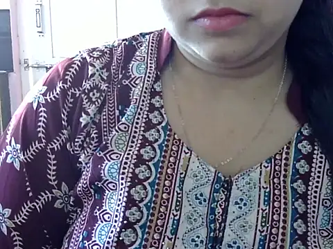 Cute Aliyaa online show from 04.22.26