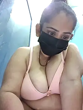 Snapshot of diyam4002 chatting on 03.04.26 diyam4002 online show from 03.04.26