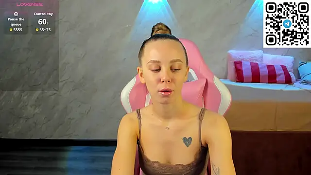 Tesssa Young online show from 02.07.26