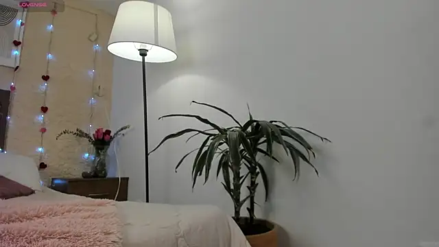 SalomeStorm  online show from 02.24.26