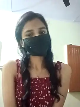 Snapshot of Mahira-- chatting on 02.19.26 Mahira-- online show from 02.19.26