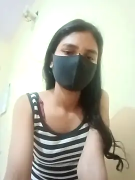 Snapshot of Mahira-- chatting on 03.29.26 Mahira-- online show from 03.29.26