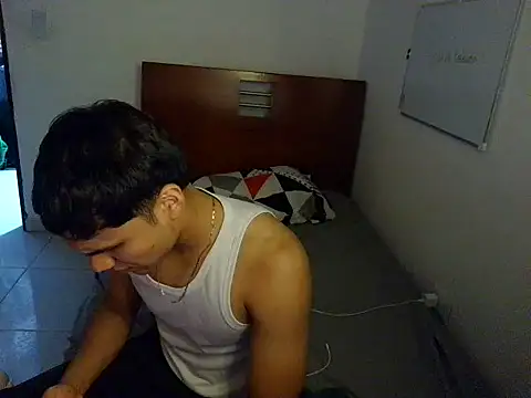 Snapshot of CreamKingg chatting on 03.21.26 CreamKingg online show from 03.21.26