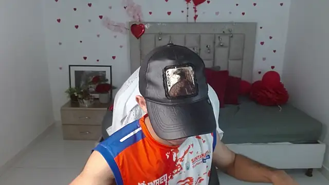 Caius fox online show from 02.28.26