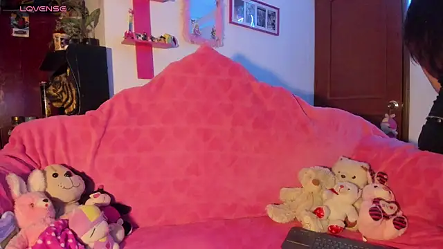 Rebecahart online show from 02.28.26