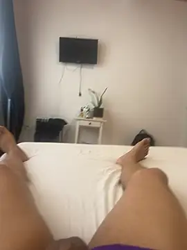 Snapshot of Leitequentegg chatting on 04.24.26 Leitequentegg online show from 04.24.26