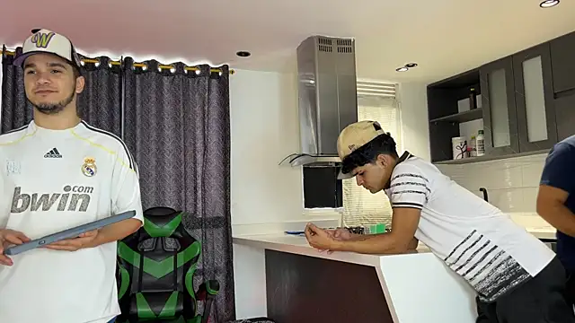 TheBatMansion online show from 02.18.26