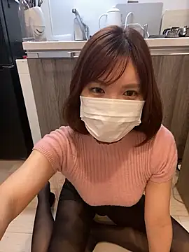  3 mNm 3  online show from 05.05.26