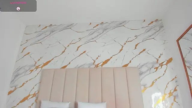 mia serena  online show from 03.12.26