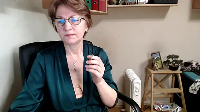 katemodel online show from 02.02.26