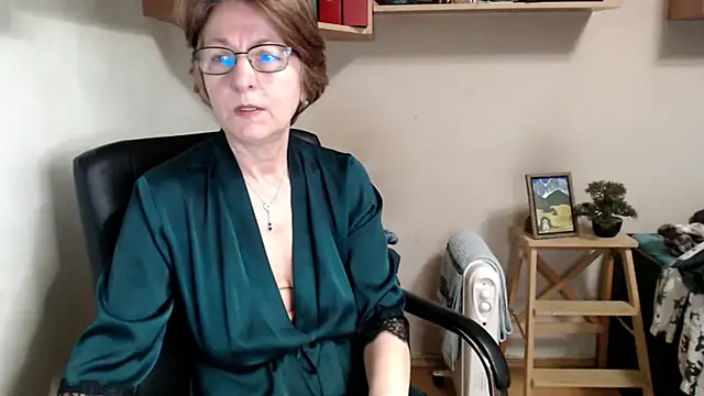 katemodel online show from 03.17.26