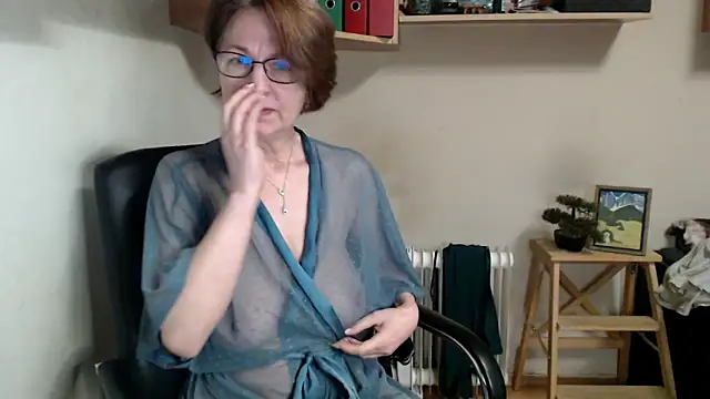 katemodel online show from 05.18.26