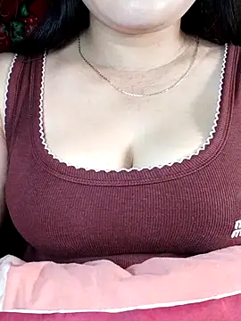 Reina Fcup01 online show from 02.06.26