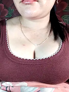 Reina Fcup01 online show from 02.23.26