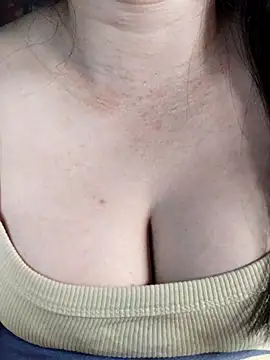 Reina Fcup01 online show from 03.12.26