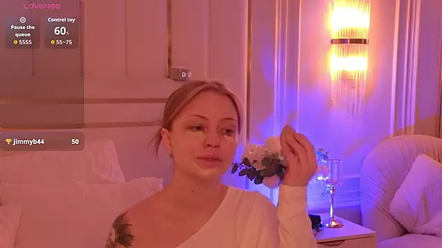 MollyHilton online show from 03.17.26