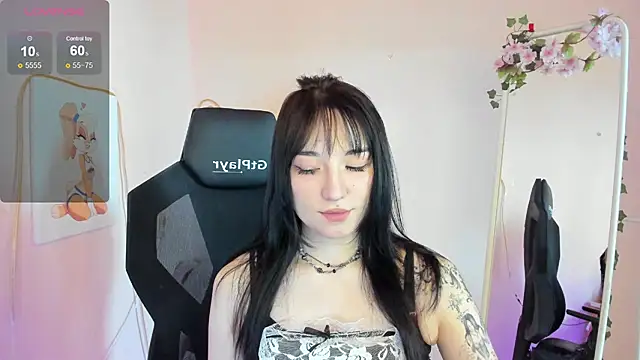 AliceeinWonderlanddd online show from 05.28.26