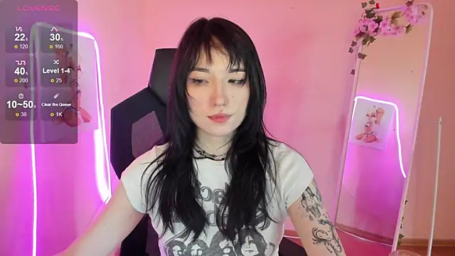 AliceeinWonderlanddd online show from 06.11.26