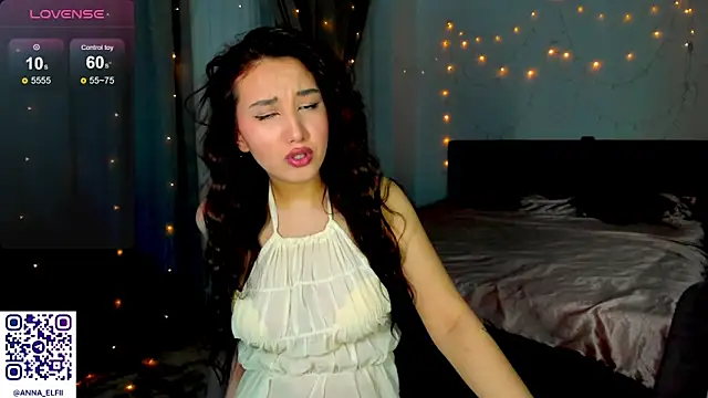 Snapshot of Anna_Elfii chatting on 03.12.26 Anna Elfii online show from 03.12.26