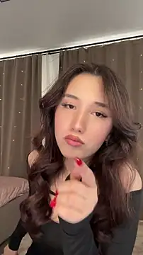 Anna Elfii online show from 04.30.26