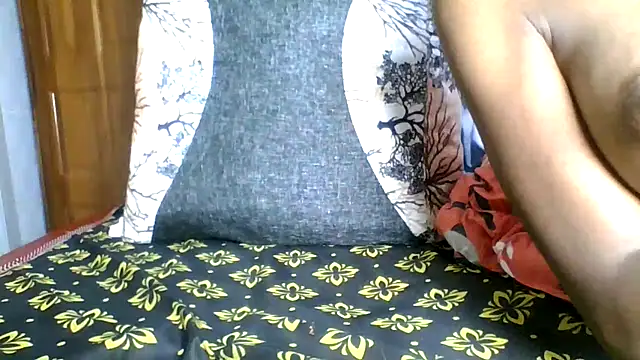 Littlegoddess19 online show from 04.29.26