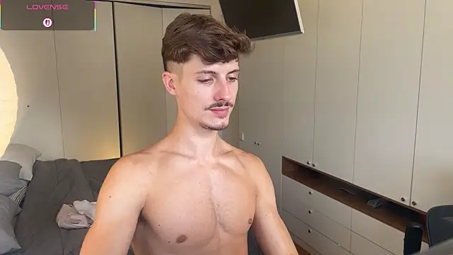 Snapshot of vitoraugustoxxx chatting on 03.06.26 vitoraugustoxxx online show from 03.06.26