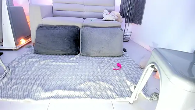 TAHIELA  online show from 03.10.26