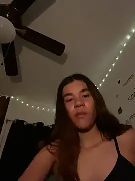 Snapshot of roc_i chatting on 03.24.26 roc i online show from 03.24.26