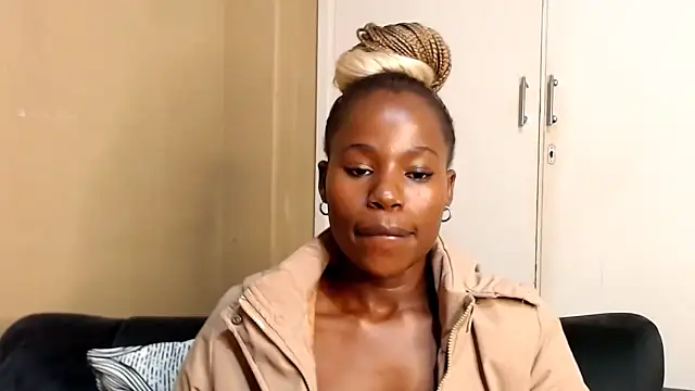 AppleAsss online show from 04.29.26