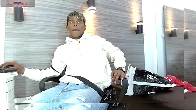 TonnyMarck online show from 03.10.26