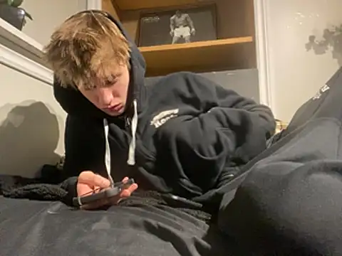 yourwhiteboy1 online show from 03.07.26