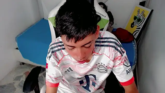 Liarr  online show from 02.06.26