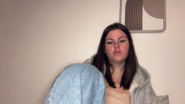 Snapshot of kiaraaaa75 chatting on 02.04.26 kiaraaaa75 online show from 02.04.26