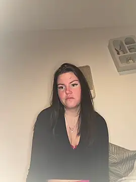 Snapshot of kiaraaaa75 chatting on 03.31.26 kiaraaaa75 online show from 03.31.26