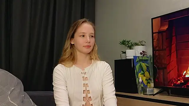 Snapshot of y0ur_sunshinee chatting on 02.11.26 y0ur sunshinee online show from 02.11.26