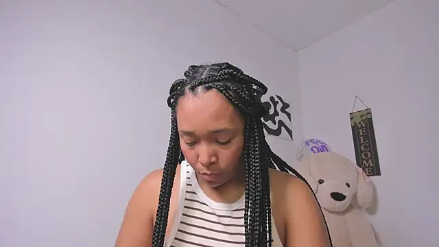 Snapshot of Nia13 chatting on 03.28.26 Nia13 online show from 03.28.26