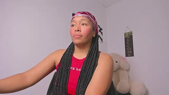 Snapshot of Nia13 chatting on 03.31.26 Nia13 online show from 03.31.26