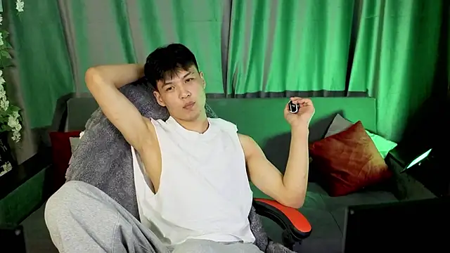 Snapshot of XanneLL chatting on 02.04.26 XanneLL online show from 02.04.26