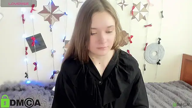Snapshot of Elina_X chatting on 06.23.26 Elina X online show from 06.23.26