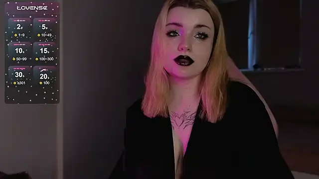 Snapshot of _Matadora_ chatting on 02.21.26 Matadora online show from 02.21.26