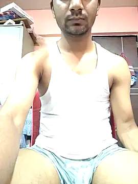 Snapshot of Darkintrovert chatting on 03.26.26 Darkintrovert online show from 03.26.26