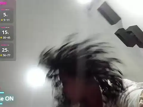 Snapshot of samylovea chatting on 03.10.26 samylovea online show from 03.10.26