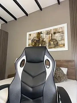 luci butterfly online show from 03.09.26