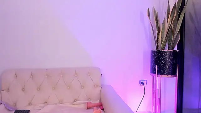 liorah wolf online show from 02.25.26