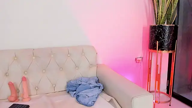 liorah wolf online show from 02.28.26