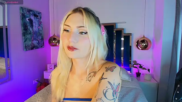 Mariluu  online show from 05.14.26