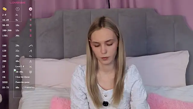 NikkiRyx online show from 06.11.26