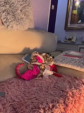 MelaFoxx online show from 02.21.26