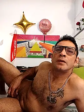 Snapshot of yoahotpetrafiery chatting on 03.25.26 yoahotpetrafiery online show from 03.25.26