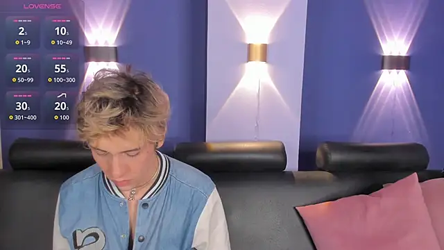 DannyParker  online show from 02.15.26